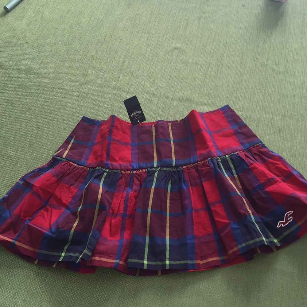 Hollister Red & Navy Plaid Ruffle Mini Skirt